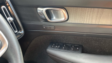 Volvo Xc40 1.5 T3 Inscription 5dr Petrol Estate